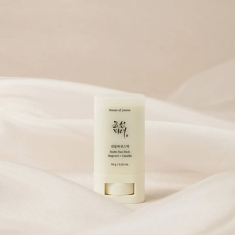 Matte Sun Stick: Mugwort + Camellia (SPF 50+ PA++++) - 18g
