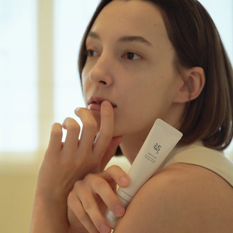 Anti-aging skincare set from Beauty of Joseon with ginseng and retinol products.